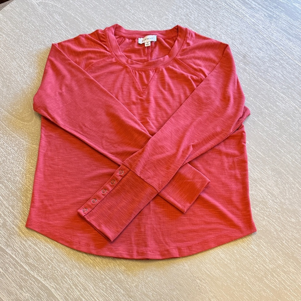 Evereve snap cuff long sleeve top